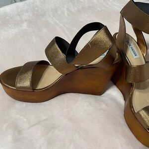 Steve Madden Metallic Bronze Wedge Sandals